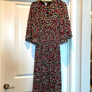 LAST CALL! H&M Crepe Midi Size 2 with Accordion skirt and sleeves
